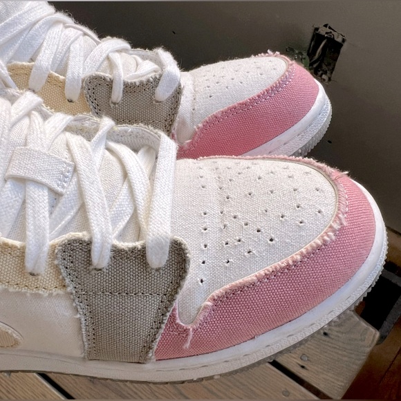 Jordan 1 Mid SE - Pastel Vivid Green Grind (GS) - Picture 5 of 13